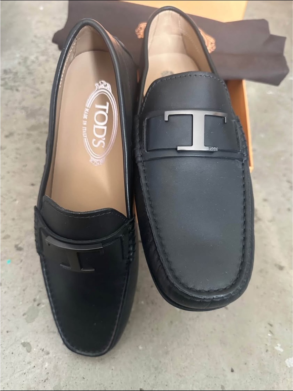 Tod's Black Leather T-Plate Penny Loafers